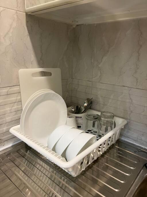 Luxury Private Studio Apartment Close To Airport Abu Dhabi Exterior photo